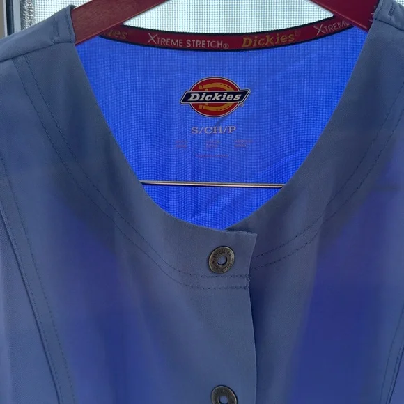 NWOT Dickies scrub jacket ceil blue - Picture 2 of 3